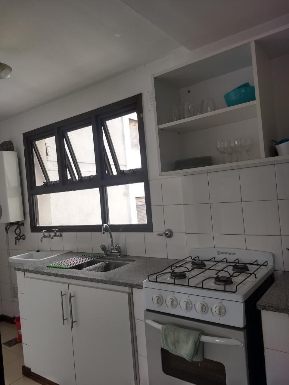 Departamento Plaza Moreno Con Balcon La Plata Eksteriør bilde
